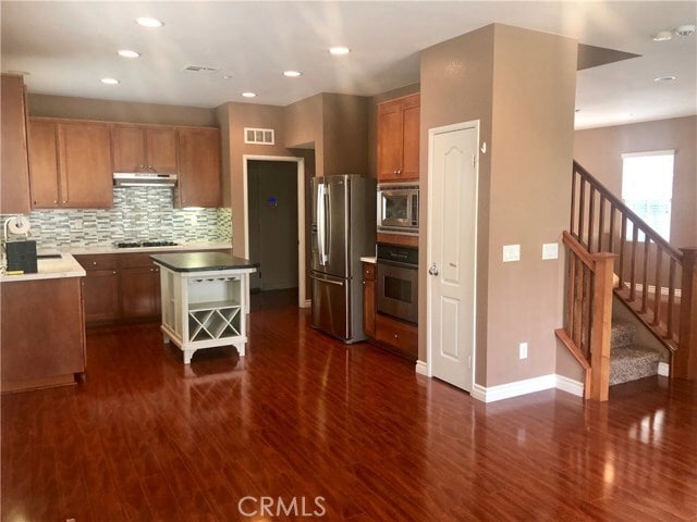 Building Photo - 16748 Broadmoor Way