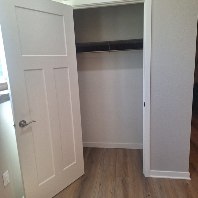 Building Photo - 34509 Hartwell Pl