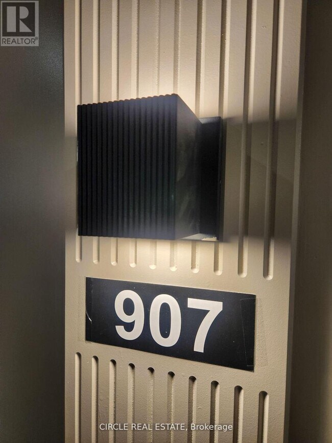 Building Photo - 225 Malta Ave.