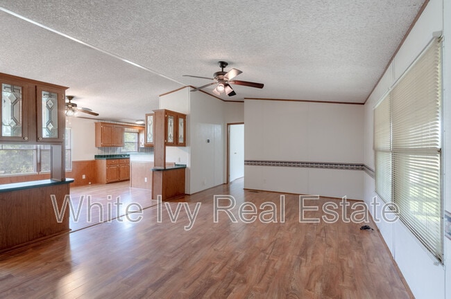 Building Photo - 37 -A Riverside Ln