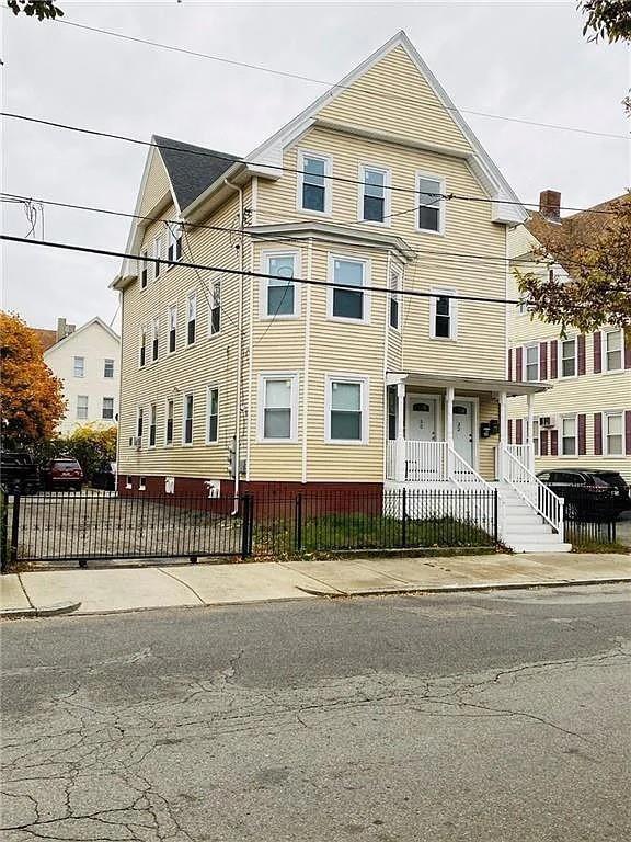 30 Goddard St, Providence, RI 02908 Room for Rent in Providence, RI