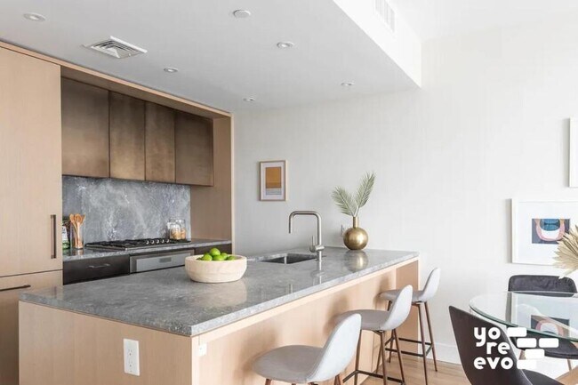Foto del edificio - 2 bedroom in Brooklyn NY 11217