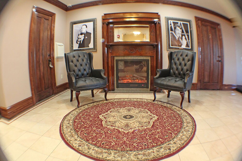 Stockbridge Apartments ALL UTILITIES INCLUDED – photo 2
