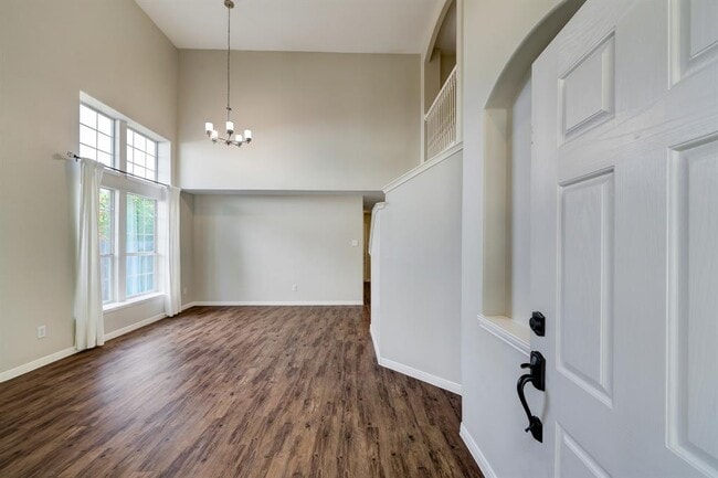 Building Photo - 6834 Silver Shores Ln