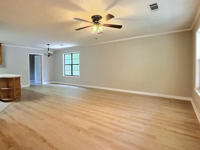 Foto del edificio - Updated 3 bedroom, 2 full bath in Prattville!