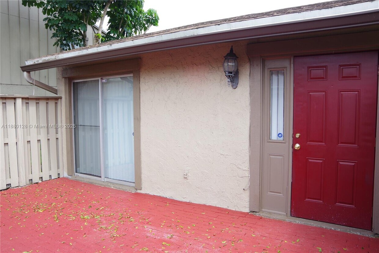 Foto principal - 2113 NW 59th Terrace