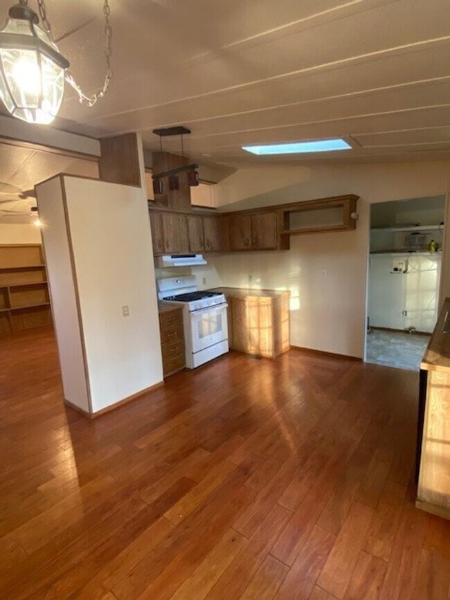 Foto del edificio - 3 Bedroom 2 Bathroom Manufactured home on ...