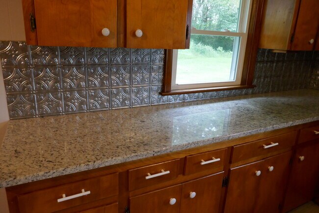 Foto del edificio - 132 NC Hwy 343 N