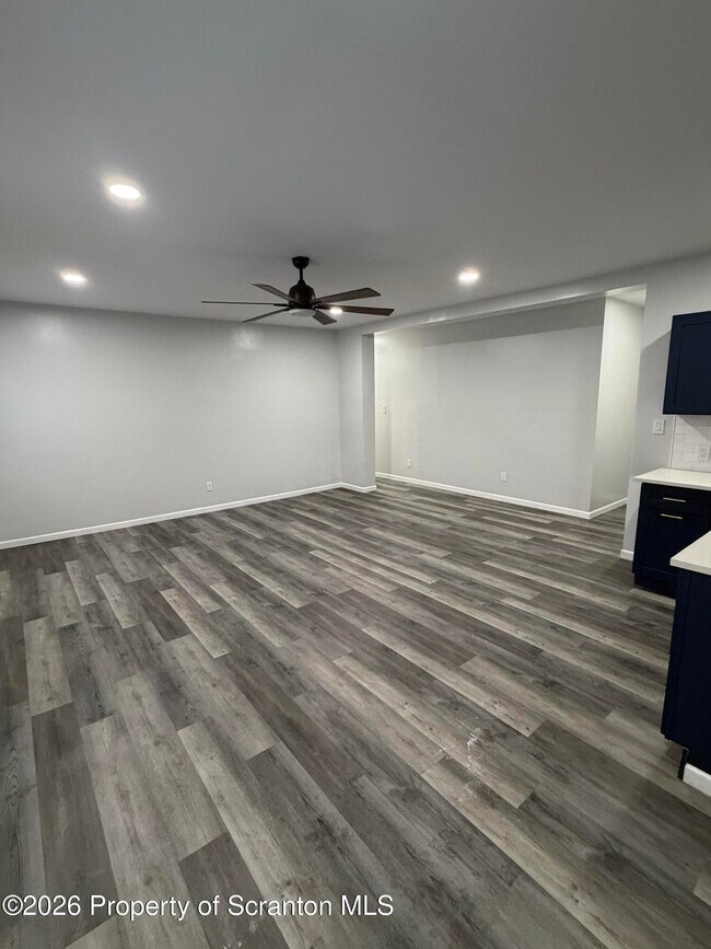 Foto del edificio - 539 E Pine St