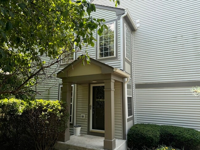 Building Photo - 3140 Ollerton Ave