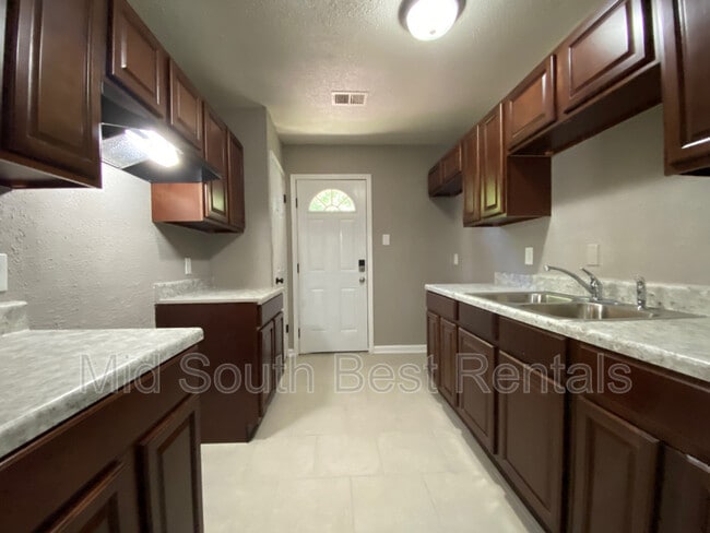 Foto del edificio - 248 1st Ave