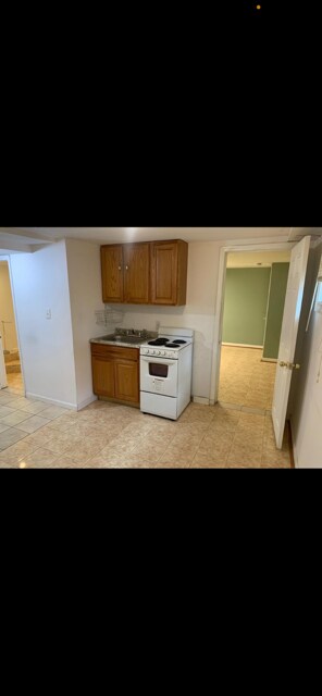Foto del edificio - 5806 Jamestown Rd