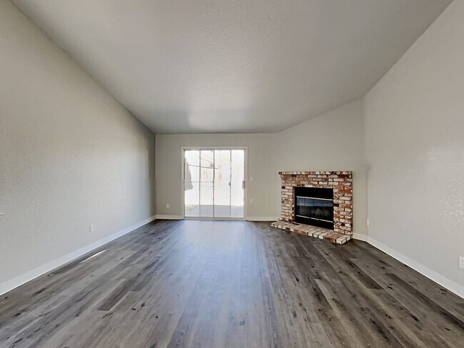 Building Photo - 7906 Eagle Peak Way