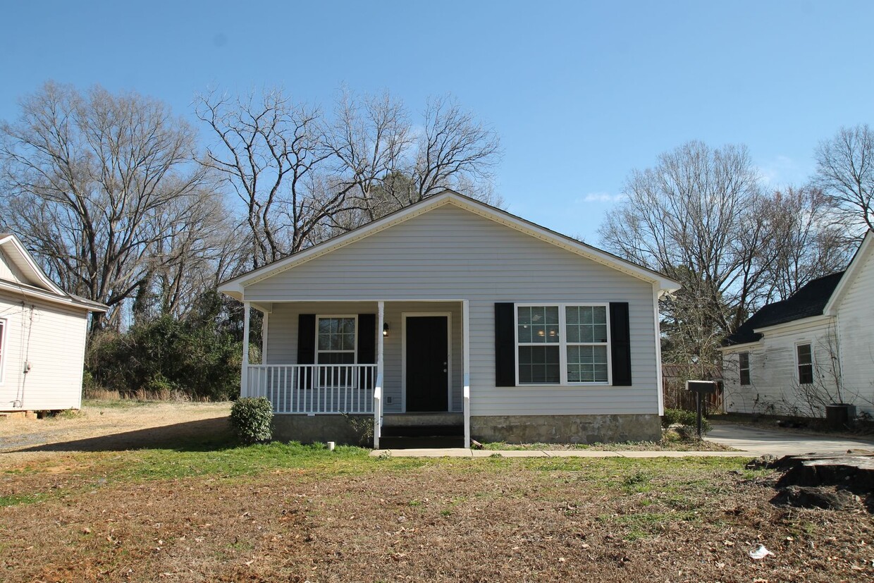 Primary Photo - Exclusively Offered by Muse Realty Rentals...