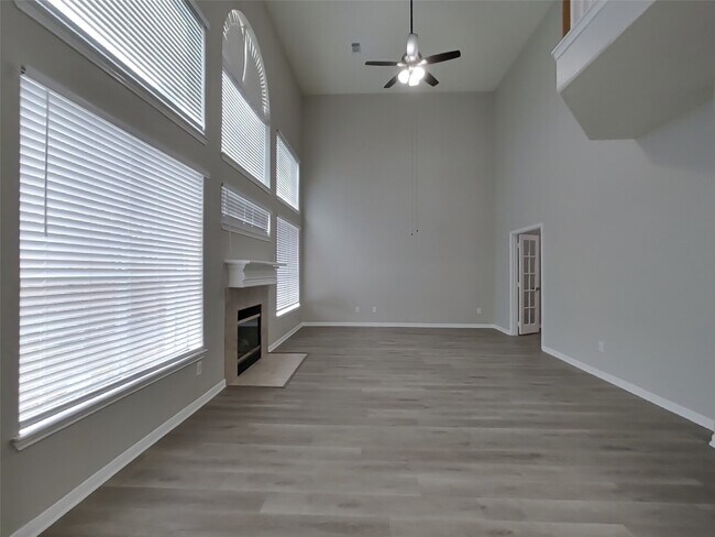 Foto del edificio - 14815 Buckskin Bridge Ct