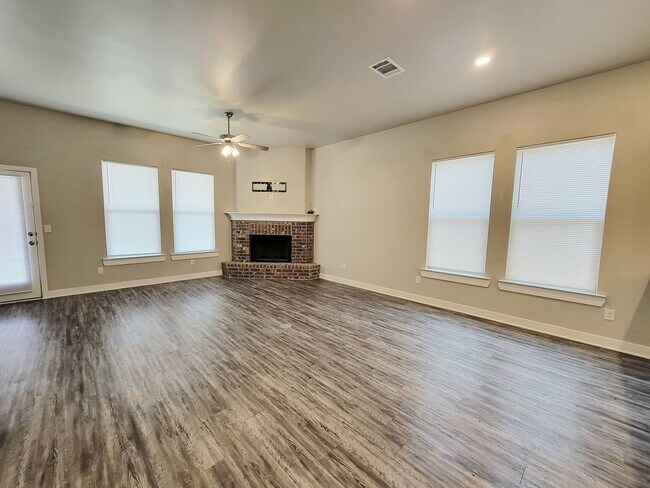 Foto del edificio - Upland Crossing - 3/2/2