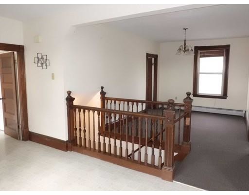 Building Photo - 125 Nesmith St