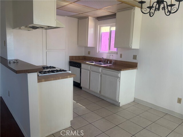 Foto del edificio - 1439 S Jellick Ave