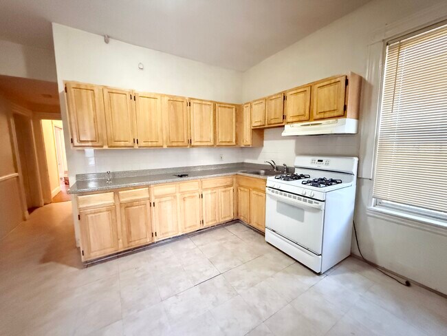 Foto del edificio - 6 Aspen St