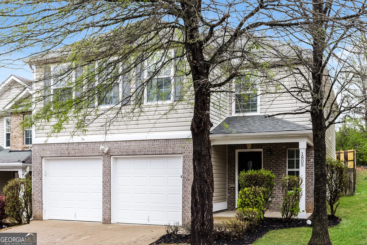 Foto principal - 1805 Roble Dr