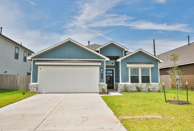 Building Photo - 1023 Santee Ct