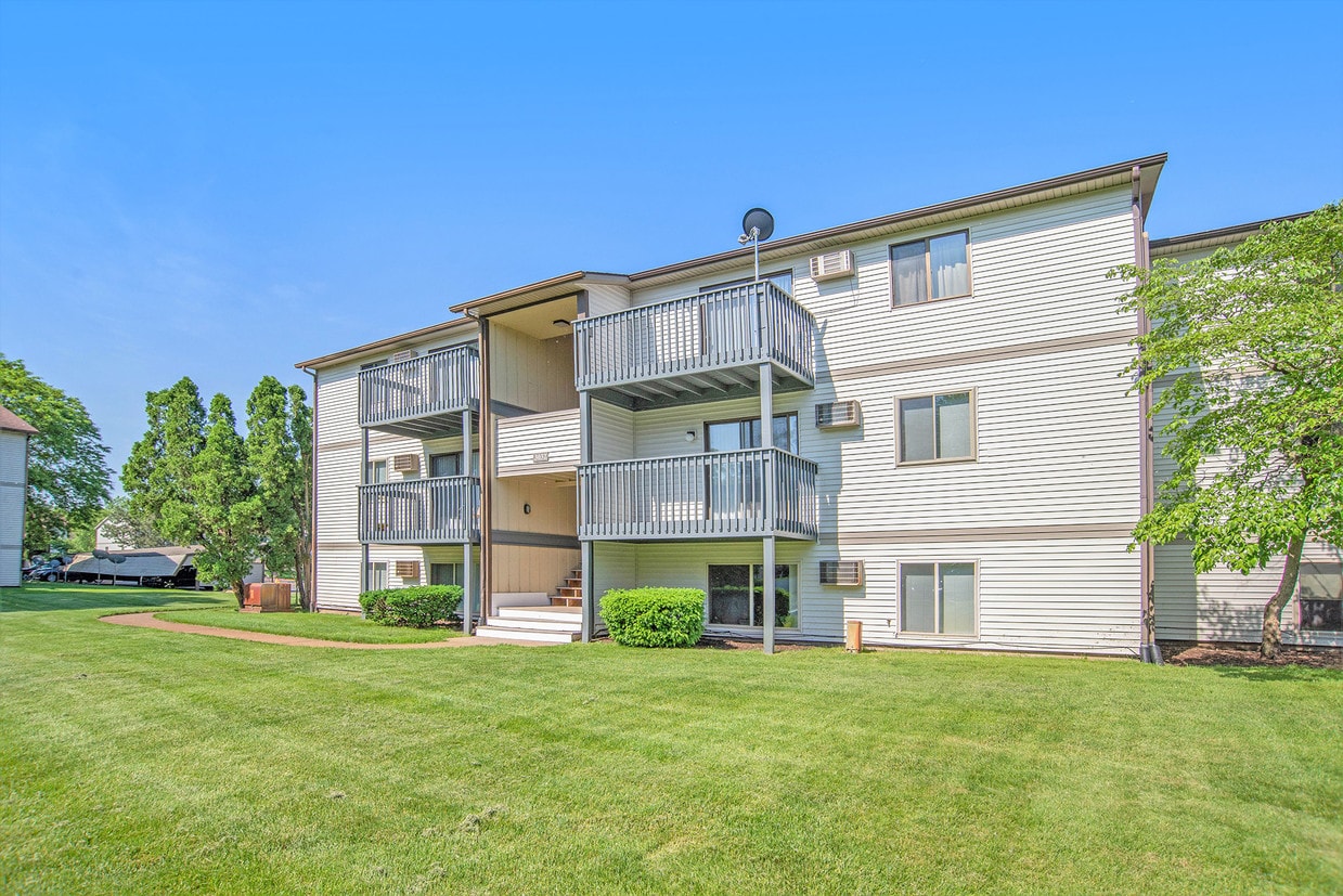 Sunflower Apartments Apartments in Wyoming, MI