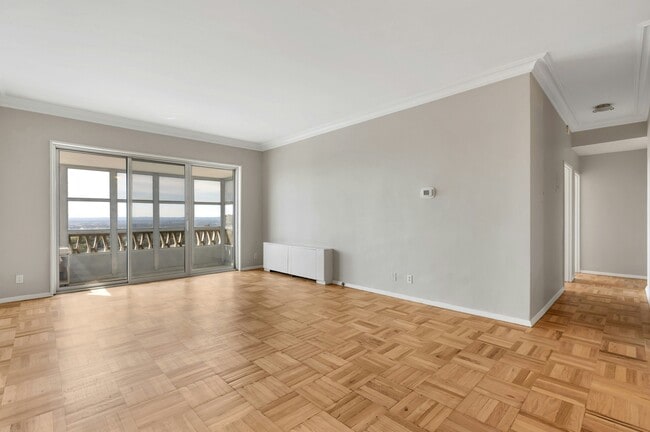 Photo - 2000 Linwood Ave Apartment