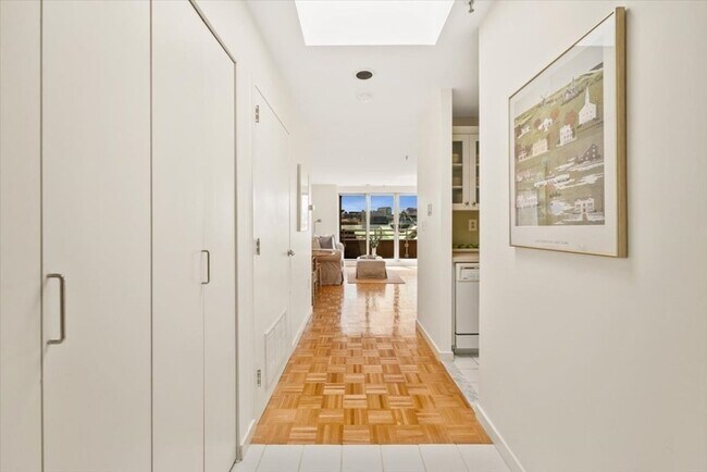 Foto del edificio - 4 Canal Park