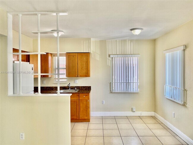 Foto del edificio - 930 SW 7th Ave