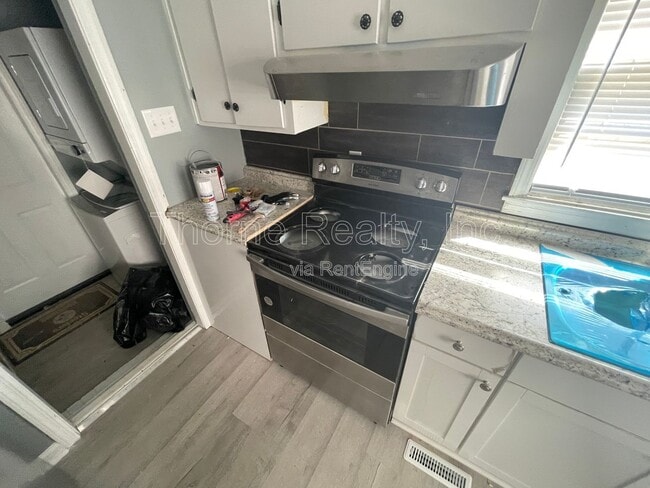 Foto del edificio - 1404 Forest St