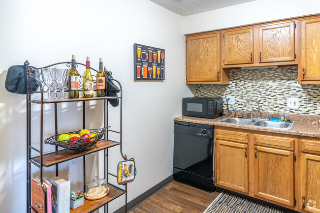 2 HAB, 1 BA - Pine Crossing Apartments