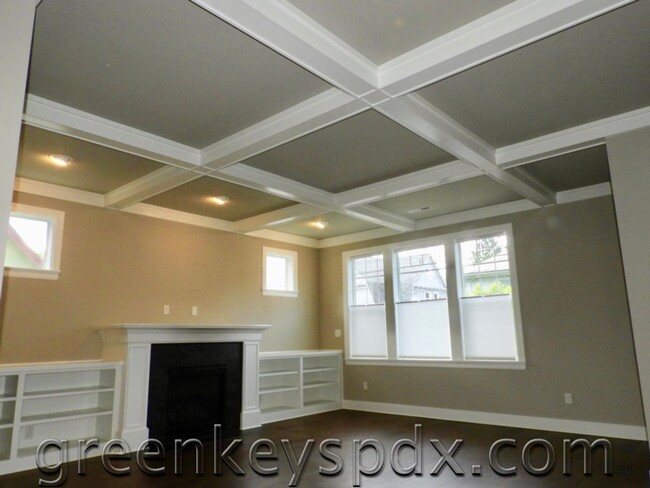 Building Photo - Gorgeous Like-New 4-Bedroom House in a Gre...