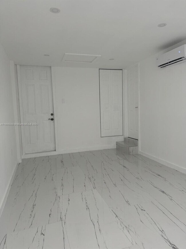 Foto del edificio - 29621 SW 165th Ct