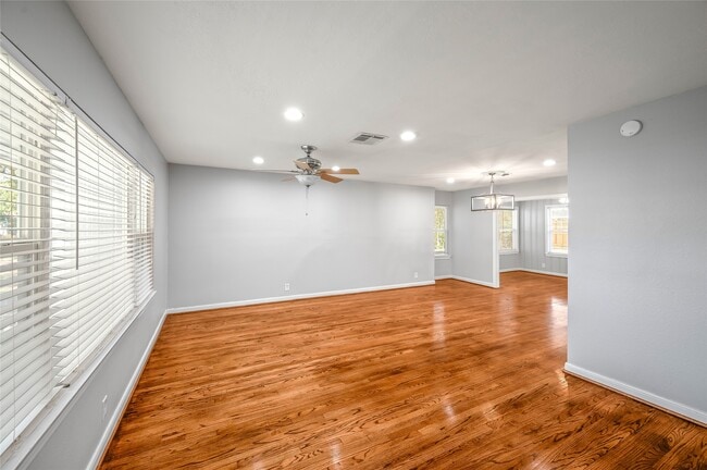 Foto del edificio - 8527 Greenbush St