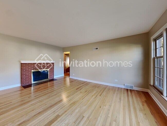 Building Photo - 221 N Dryden Pl