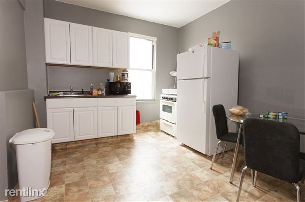 Building Photo - 2832 43rd St