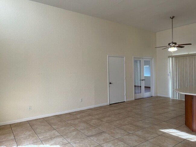 Foto del edificio - 3 Bedroom Home with Bonus Room!