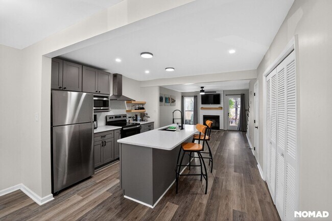 Foto del edificio - Charming 2BR House in Raleigh