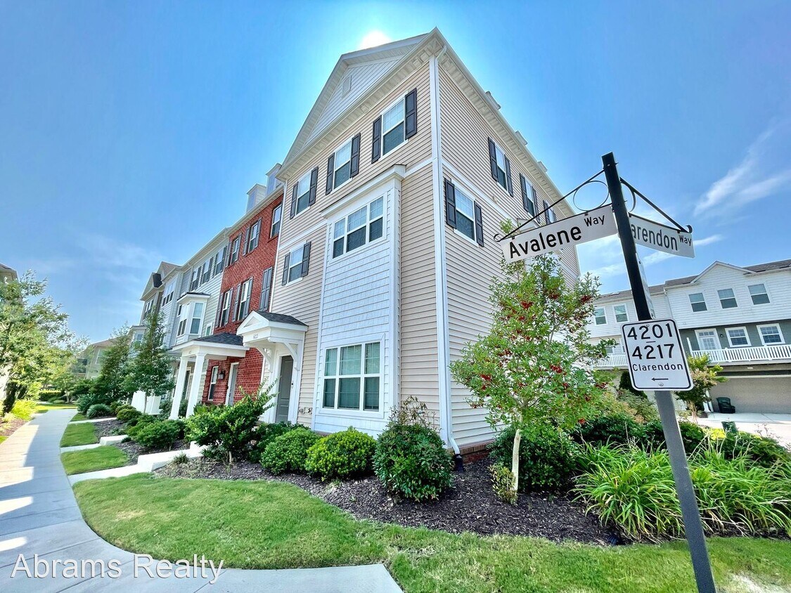 Primary Photo - 3 br, 3.5 bath House - 4217 Clarendon Way