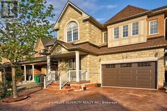 Building Photo - 55 Cobblehill Crescent
