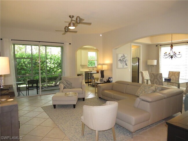 Foto del edificio - 1435 Mariposa Cir