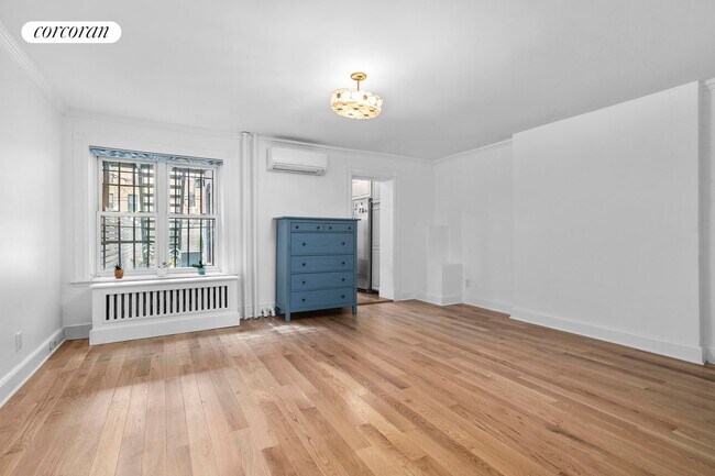 Foto del edificio - 894 St Johns Pl