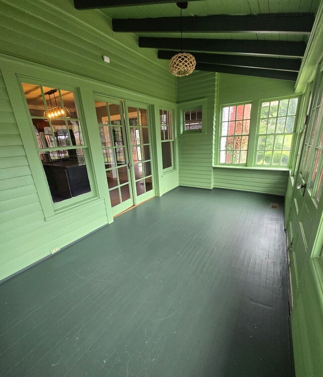 Building Photo - 808 Highland Ave