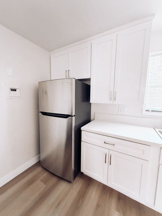 Photo - 2016 E. Commonwealth Ave. Apartment