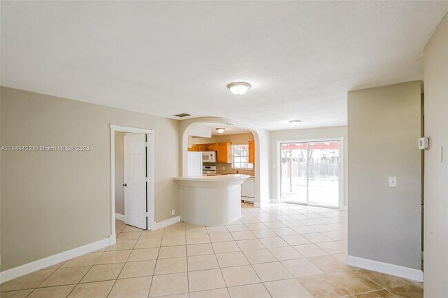 Foto del edificio - 6551 NW 5th St
