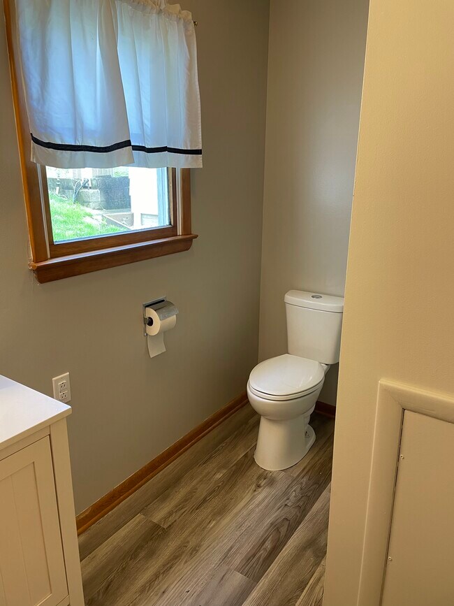 3521 Leona Ave, Shadyside, OH 43947 House Rental in Shadyside, OH