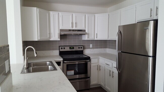 Foto del edificio - 4735 Bancroft St