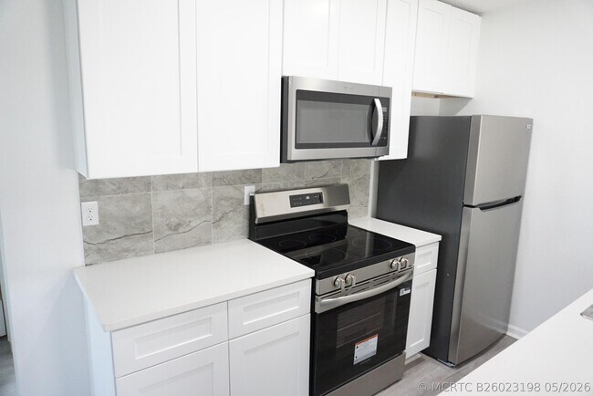 Foto del edificio - 1173 W 28th St
