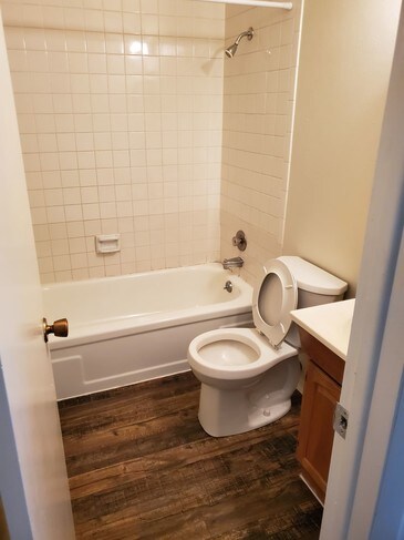 Building Photo - 75 Blackburn Ln