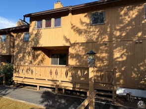 Building Photo - 142 Hunter Dr